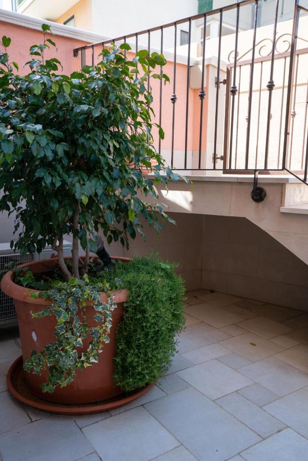 La Casetta Di Chiara B&B Polignano a Mare Bagian luar foto